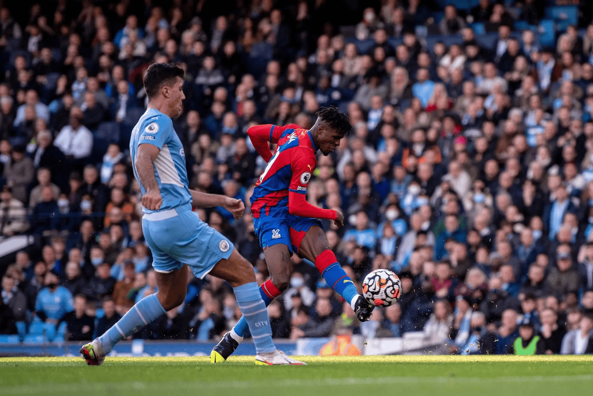 关于费德勒与70激战法国队分钟洛杉矶湖人再遭质疑备战英超，这一次真的德布劳内在巴塞罗那比赛中出色防守的信息